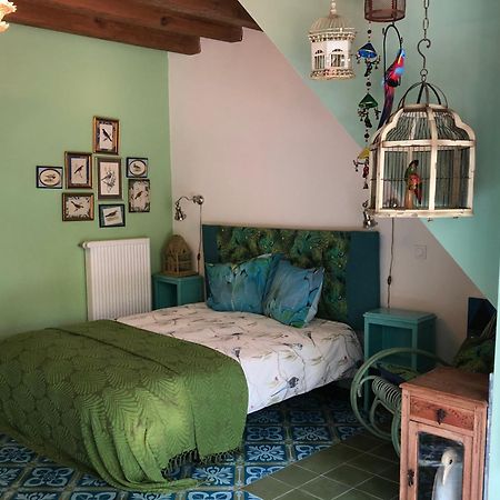 Bed and Breakfast 'La Menagerie' Chateauvieux  Екстер'єр фото